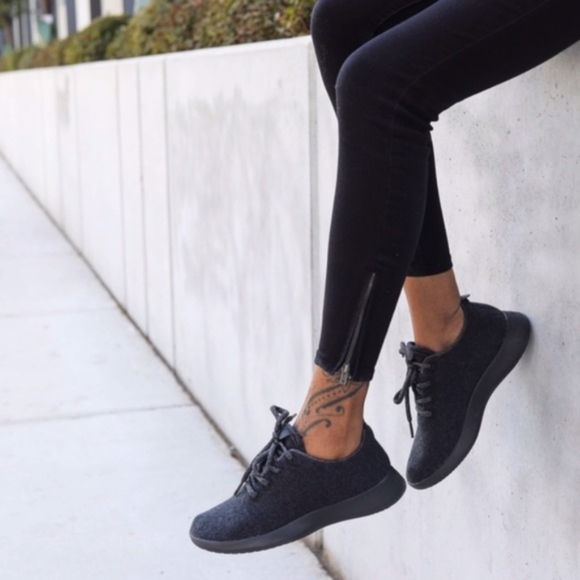 allbirds Shoes - New Allbirds Womens Wool Runners Natural Black 7